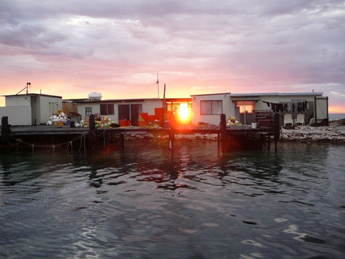 EARLY MORNING , ABROLHOS